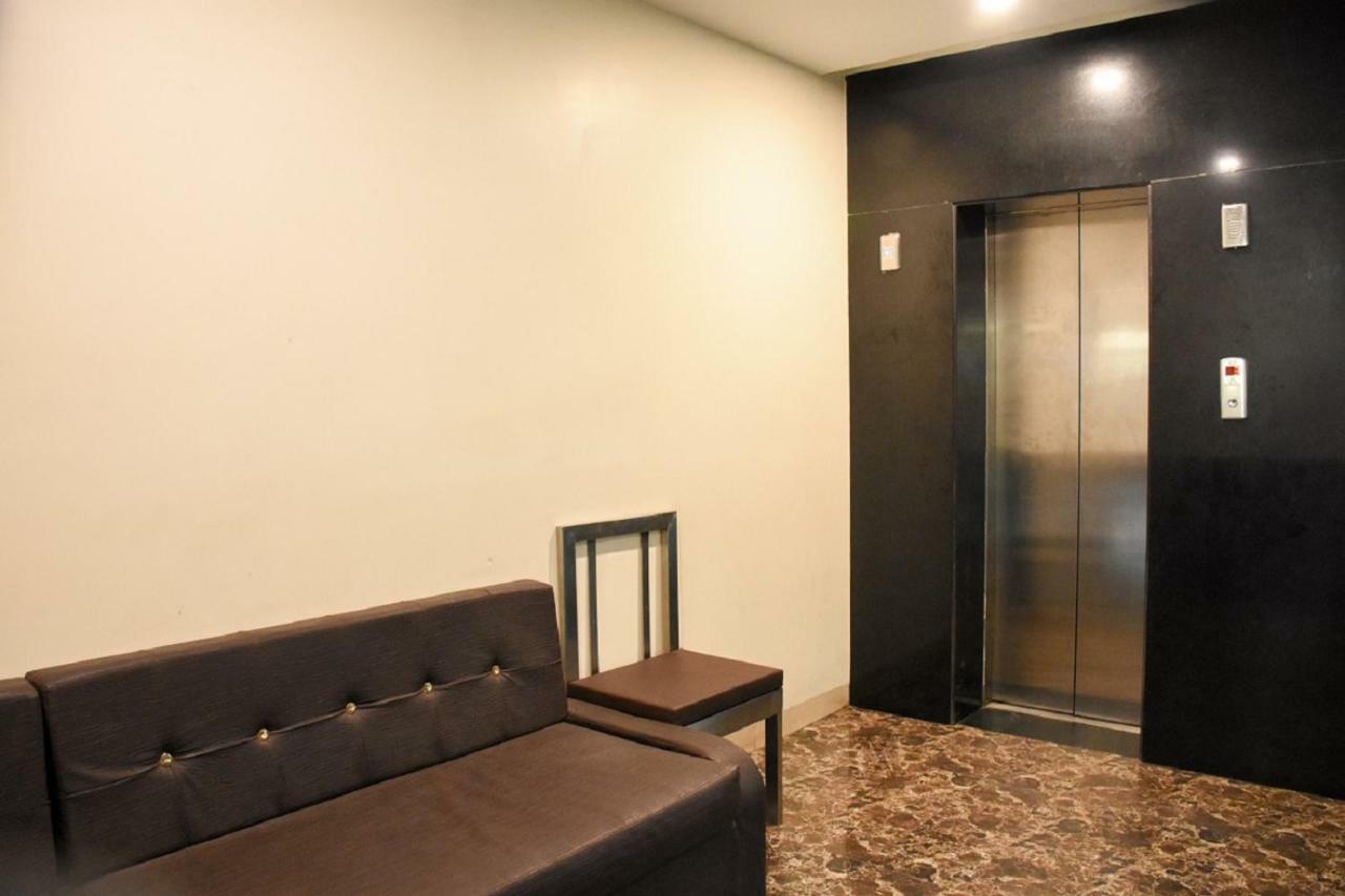 Hotel Dilip Indore Eksteriør billede